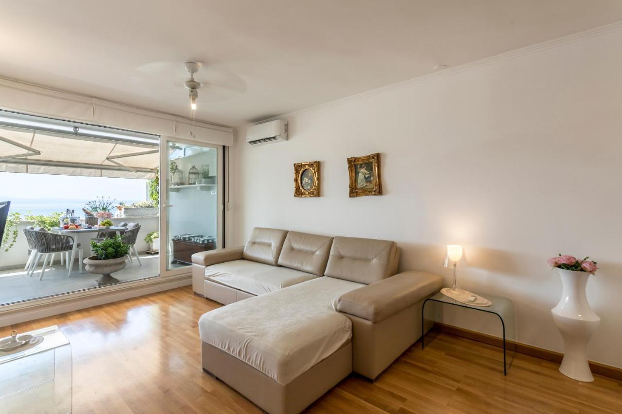 Velebis Superior Apartment - Luxurious One-Room Apartment With Jacuzzi - Prestigious Location By The Sea In The New City Center Of Znjan - Panoramic View Of The Sea And Islands - Free Garage Parking - Buralux Properties Spalato Esterno foto